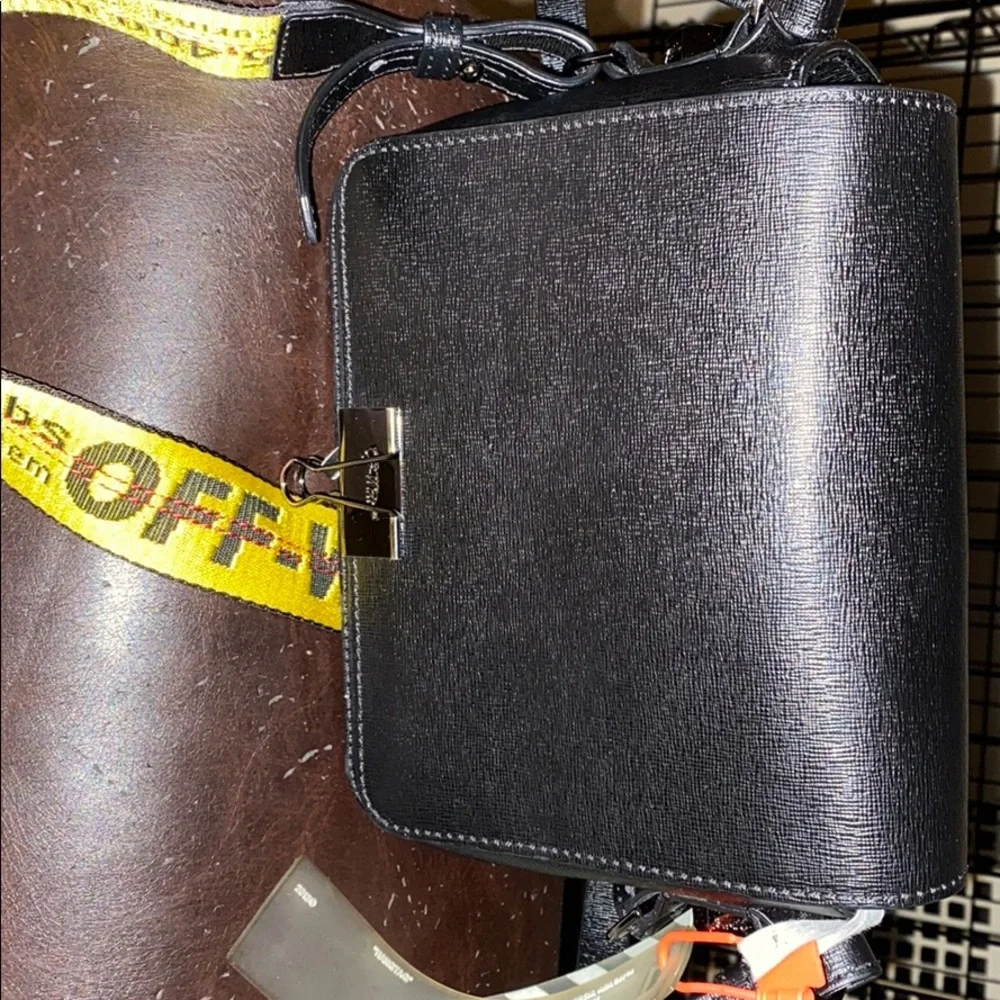 COPY - Off white cross body - Picture 4 of 6